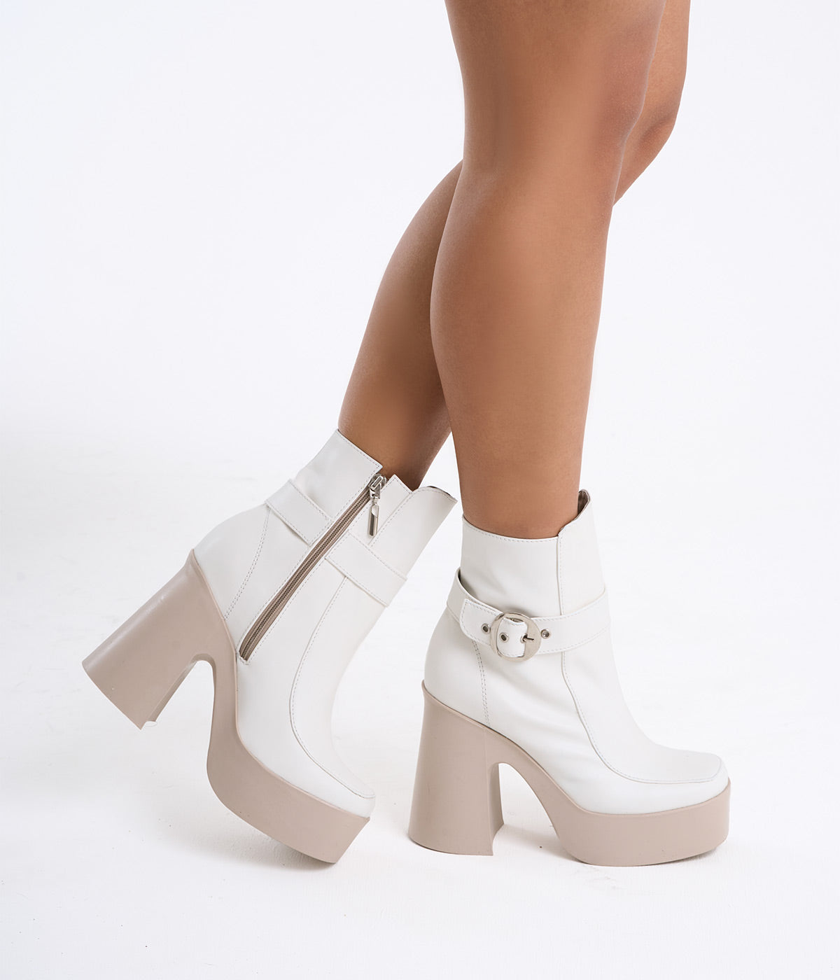 Nia blanca