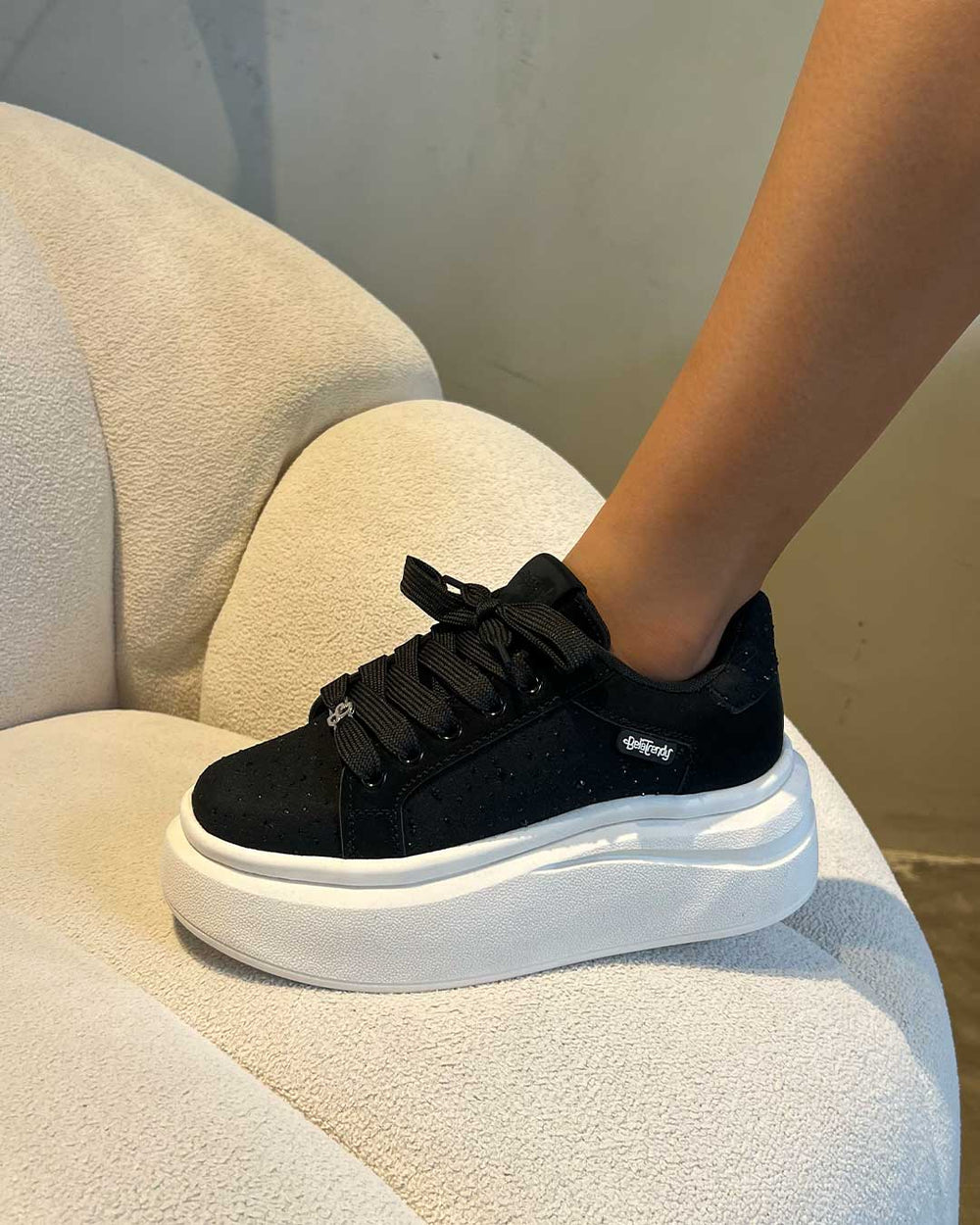 Shine Negro detalle